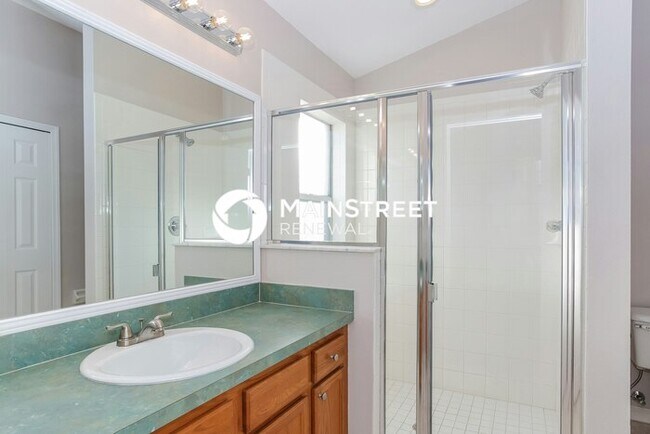 Building Photo - 4 Bedroom Pet-Friendly Home in Kissimmee, ...