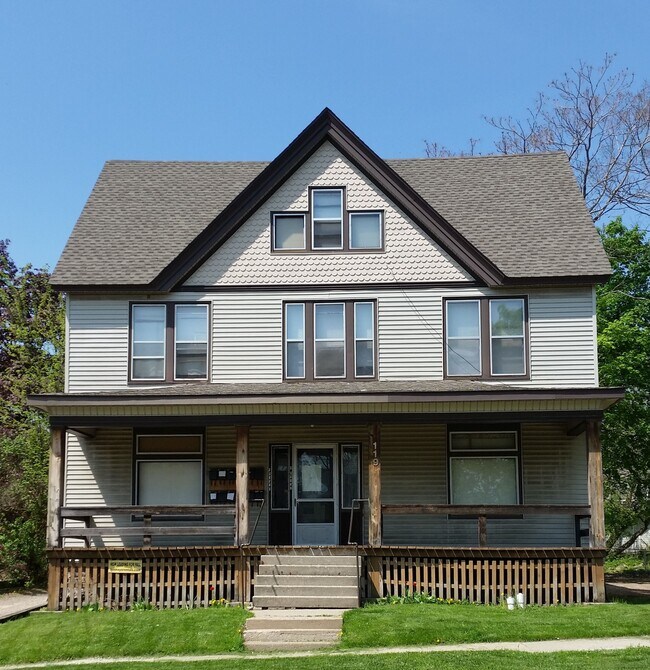 Primary Photo - 119 College Pl