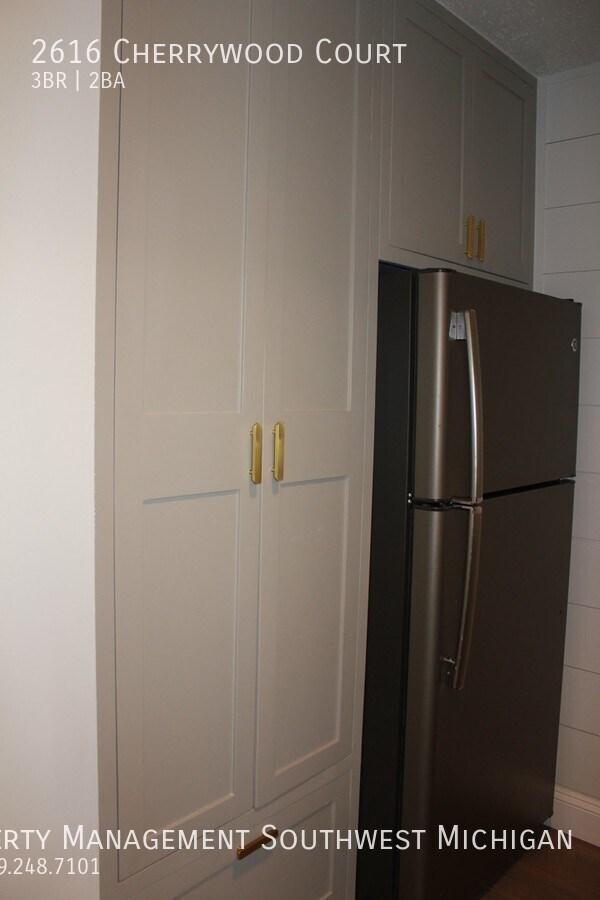 Building Photo - 2616 Cherrywood Ct