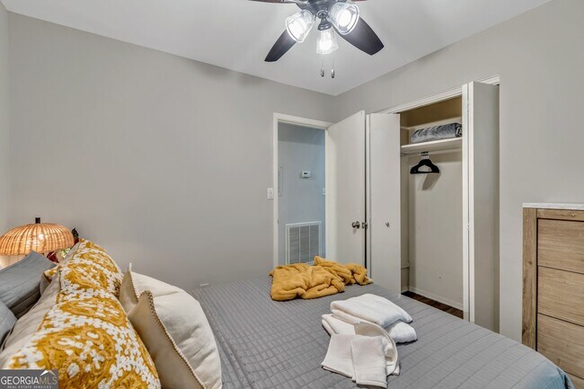 Building Photo - 4589 Ryan Rd