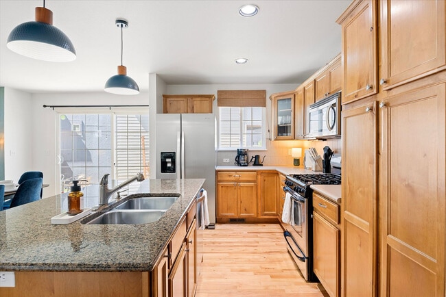 Building Photo - 344 Cajetan St