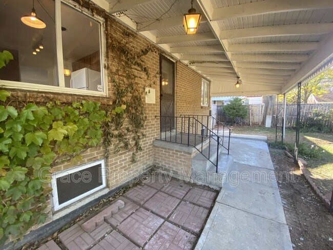 Building Photo - 745 N Fairfax St