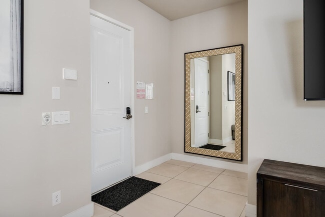 Building Photo - 7770 Sandy Ridge Dr