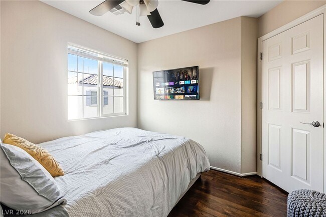 Building Photo - 9065 Hanging Tapestry Ct