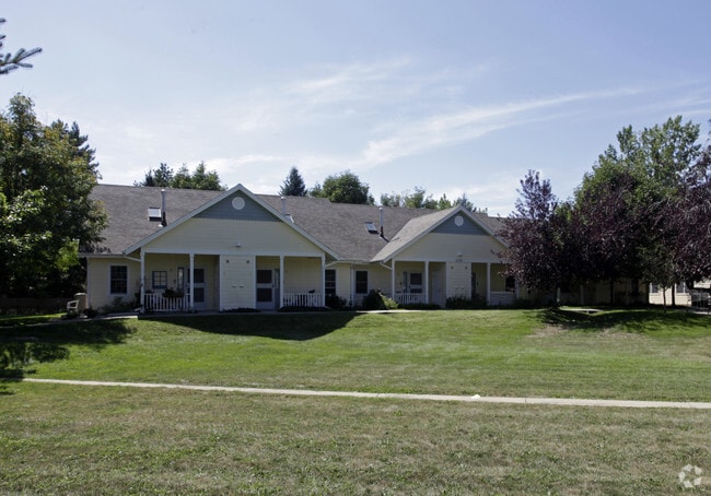 Primary Photo - Eagle Place At Niwot