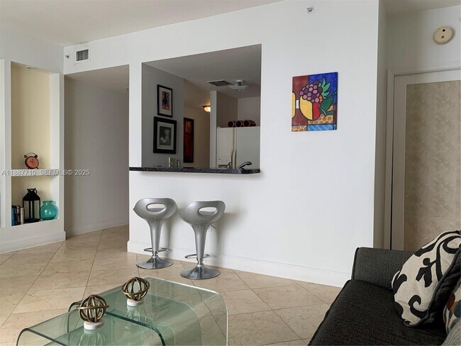 Building Photo - 185 SE 14th Terrace