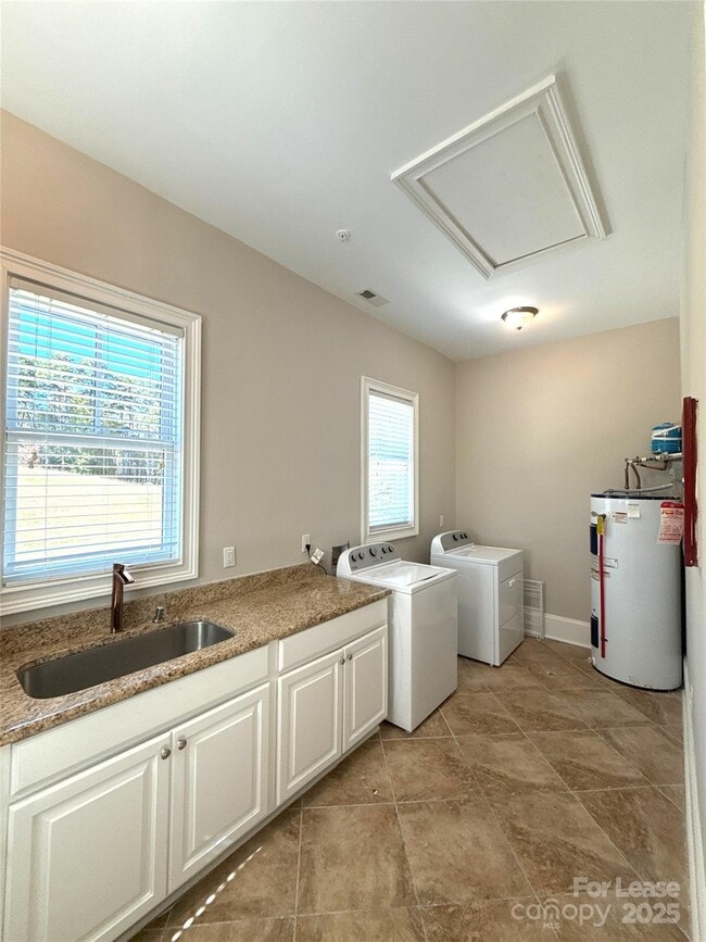 Building Photo - 14019 Thompson Rd