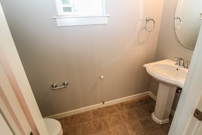 Building Photo - 319 204th St SE