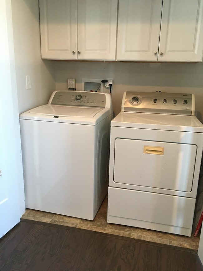 Building Photo - 27 Harrelson Ln