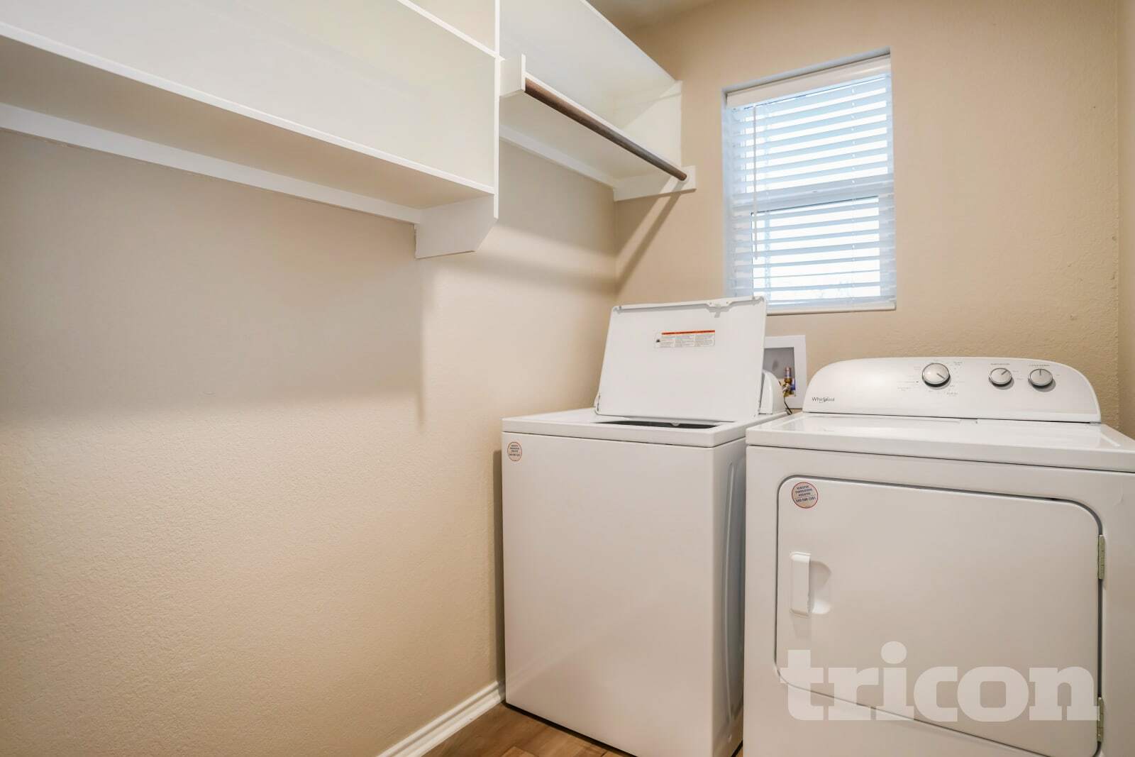 Building Photo - 5300 Saddle Clb Dr