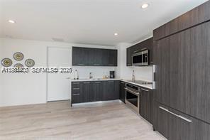 Building Photo - 45 SW 9th St