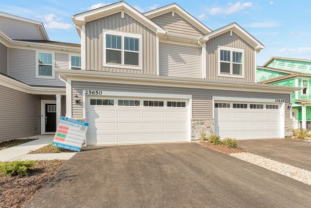 Building Photo - 25650 W Wakefield Dr