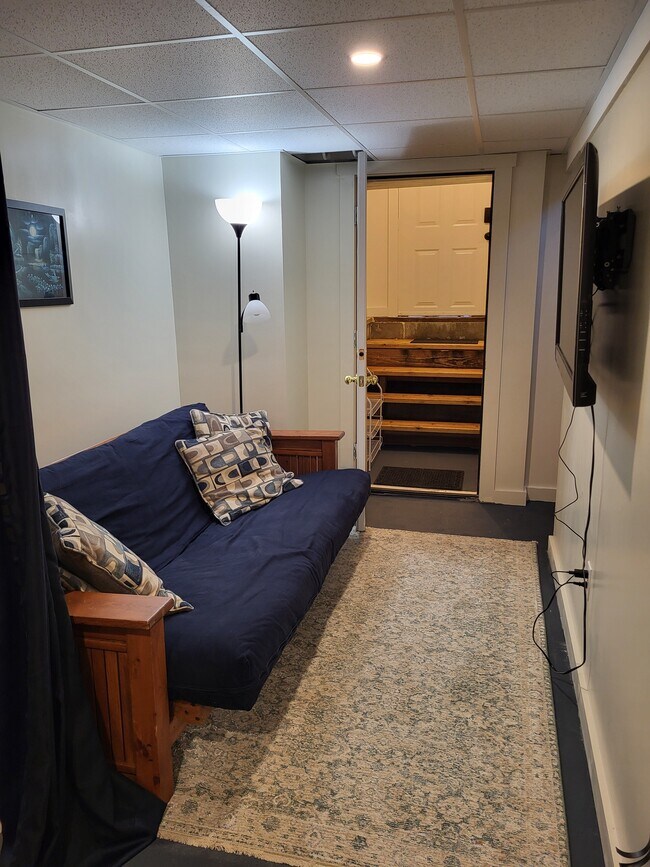 Building Photo - 30 Main St