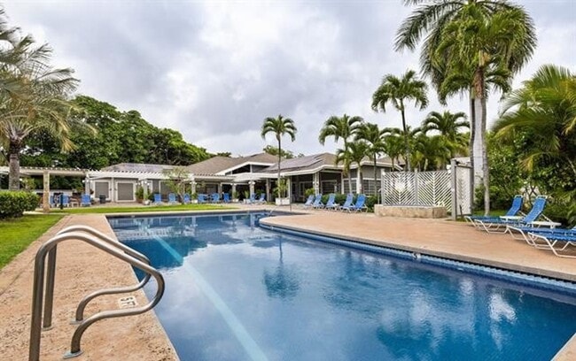 Building Photo - 2BR/2BA/2prkg Townhouse unit in a Guard-ga...