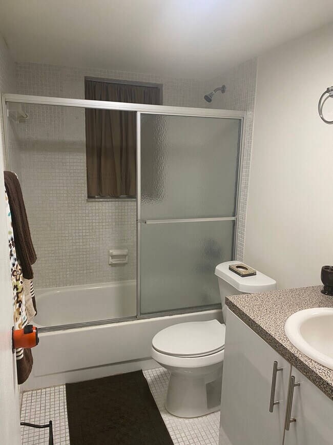 2840 Somerset Dr 2840 Somerset Dr Lauderdale Lakes FL 33311