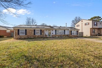 Building Photo - Charming Ranch Home Near Mt. Trashmore & Naval Bases