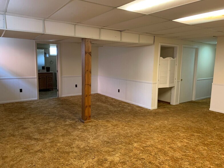 Building Photo - 3909 San Marcos Rd