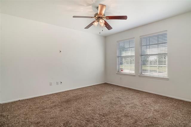 Building Photo - 2901 Saddle Dr