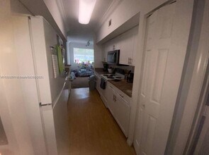 Building Photo - 151 SW 117th Ave