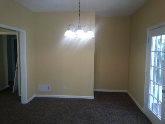 Building Photo - Awesome 3 Bed, 2 Bath Home!