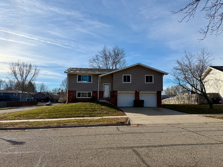 Building Photo - 4141 Jacquelyn Dr