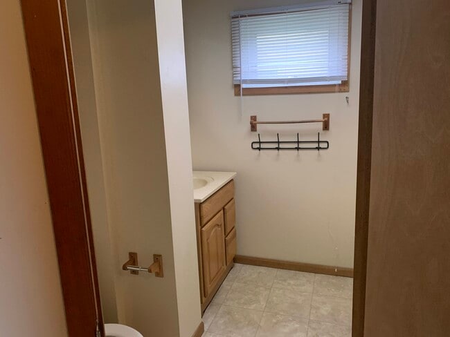 Building Photo - 716 Menomonie St