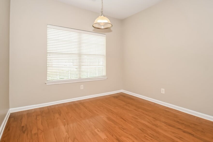 Building Photo - 438 Orchid Ln