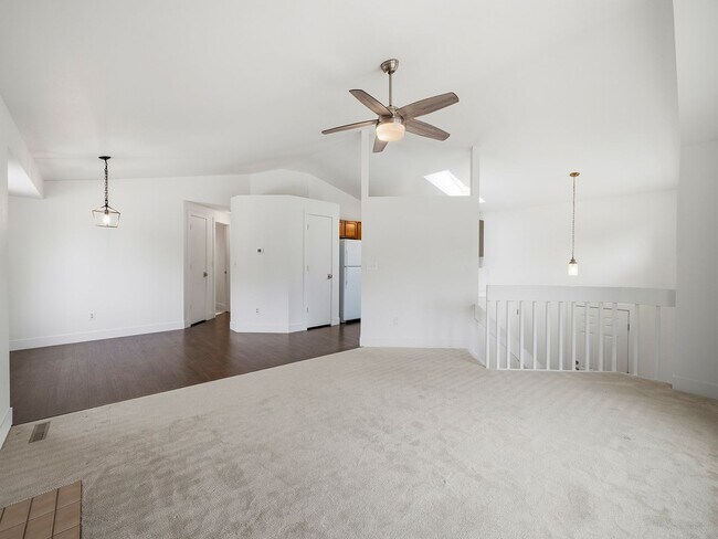 Building Photo - 2742 Pampas Dr