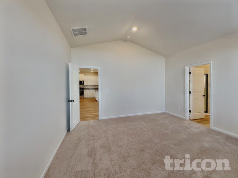 Building Photo - 107 Neuse Holw Ct