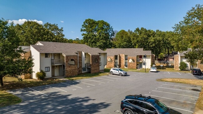 Building Photo - Fully Remodeled 2 Bed / 2 Bath Lower-Level Condo with Balcony