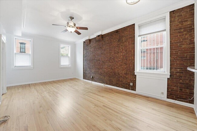 Building Photo - 941 Garden St