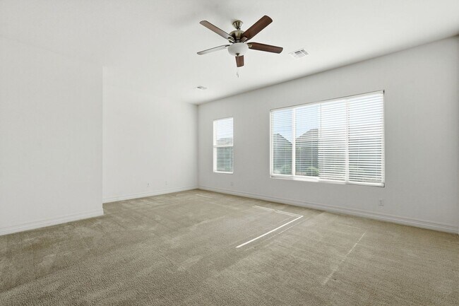 Building Photo - Gated Community Amazing ameneties