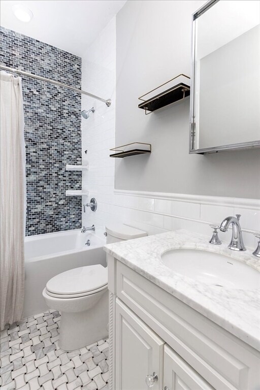 Building Photo - 65 Worcester St