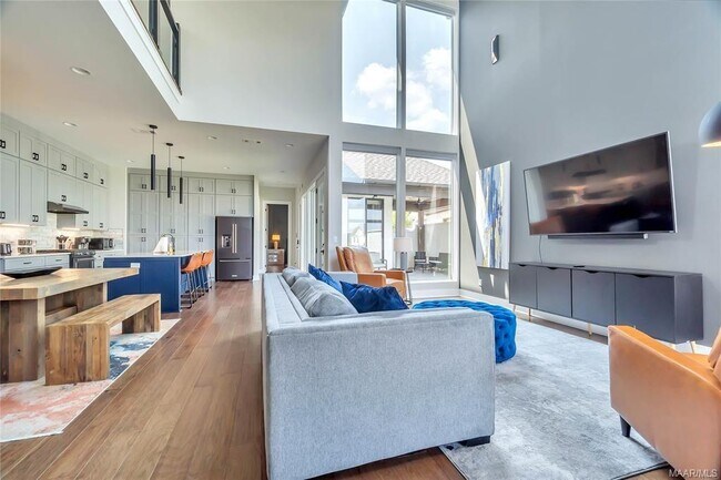 Building Photo - 7132 Fain Park Dr