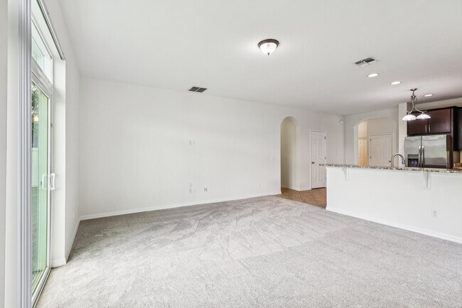 Building Photo - 1126 Maumee St