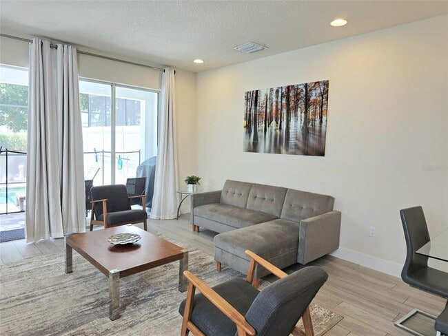 Building Photo - 17516 Hidden Forest Dr