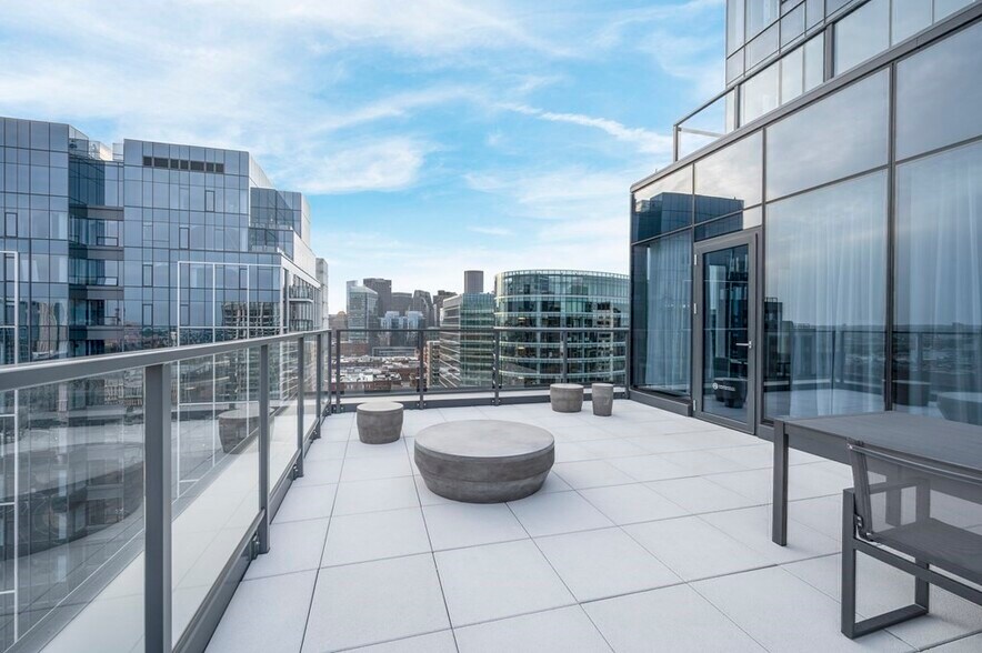 Building Photo - 135 Seaport Blvd