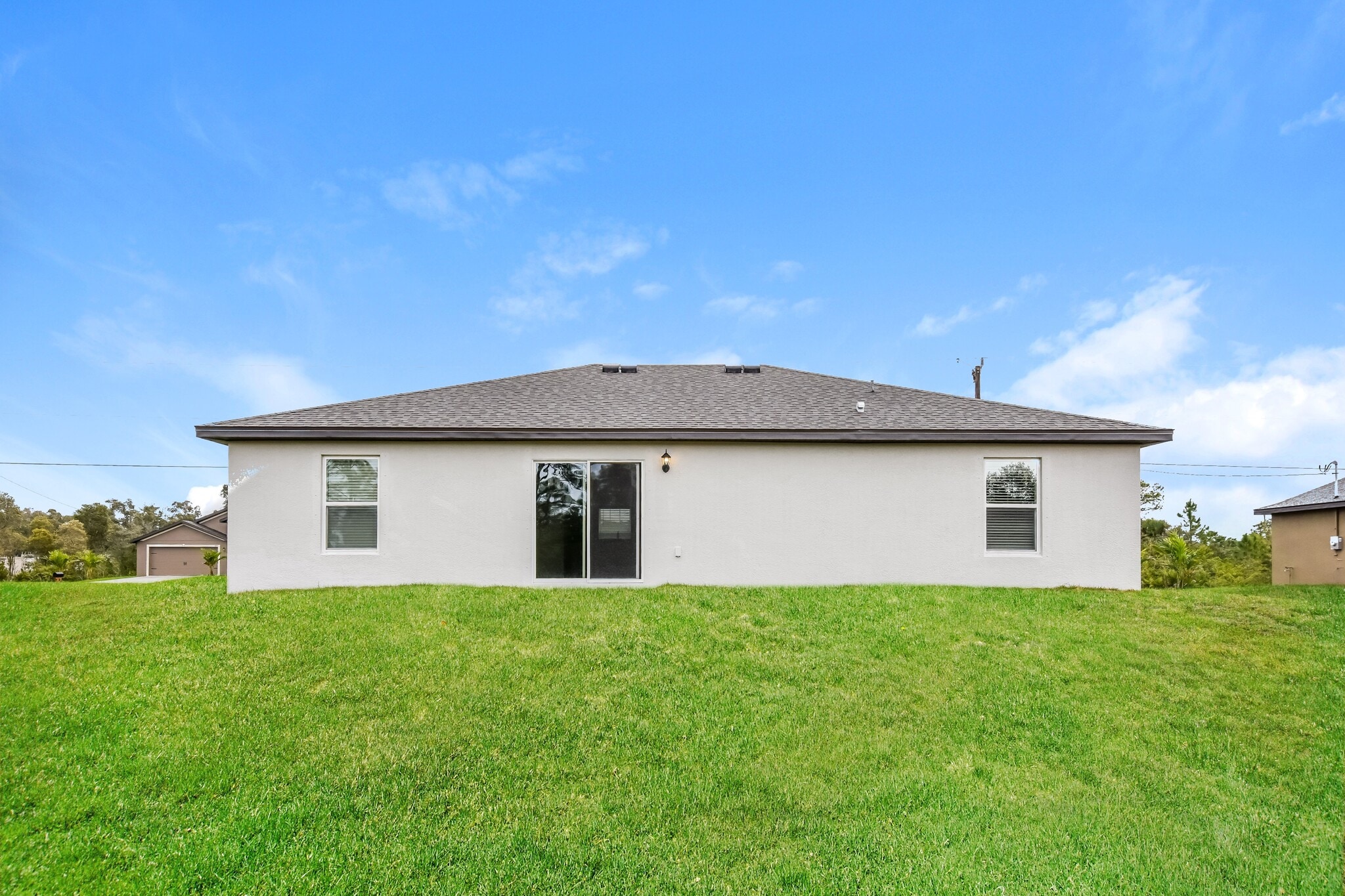 Building Photo - 865 Youngreen Dr