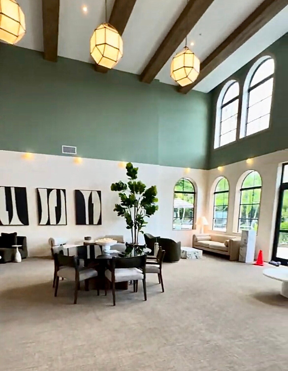 Building Photo - 2596 NE 182nd Ter