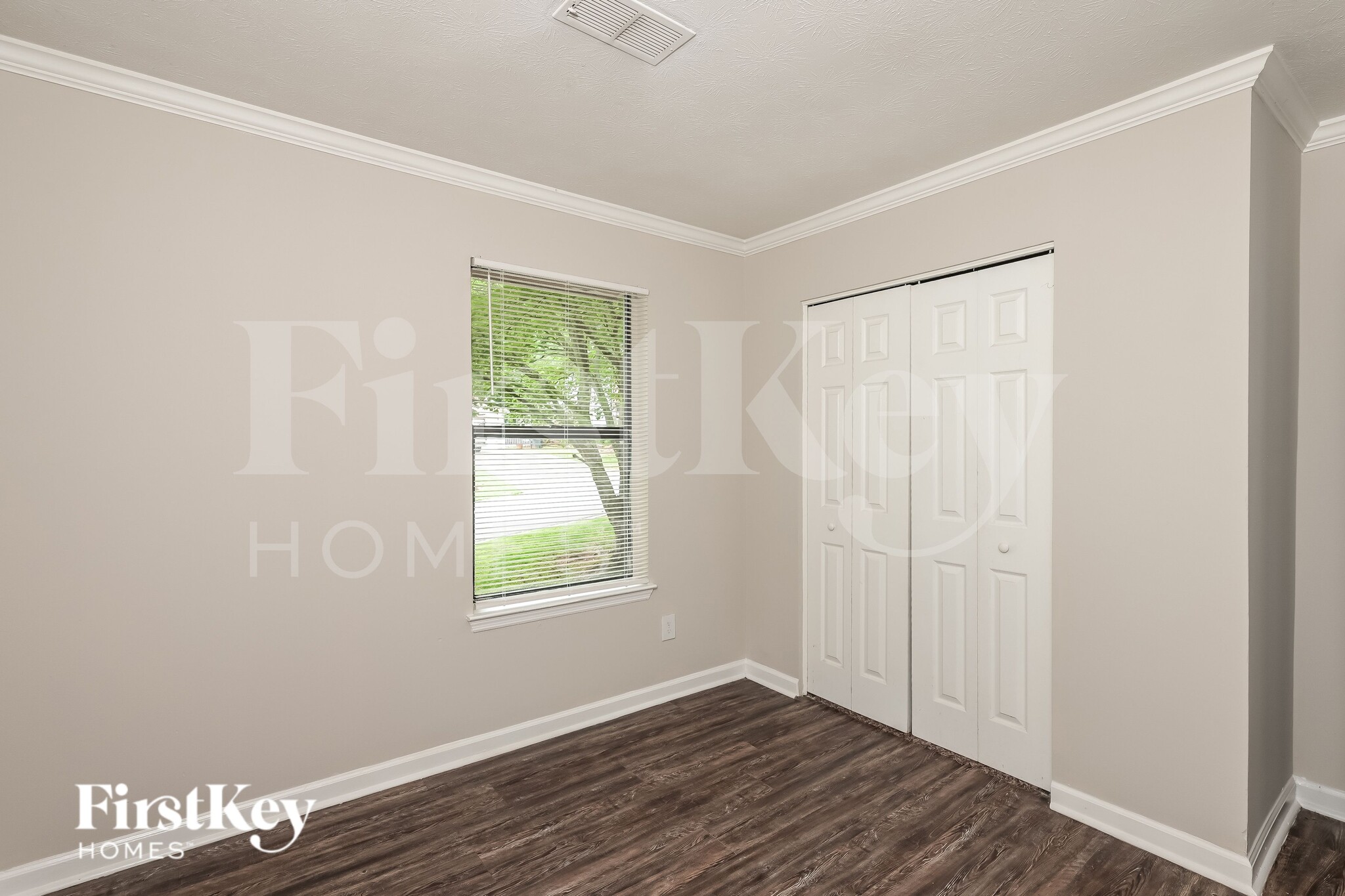 Building Photo - 652 Sunfield Dr NW