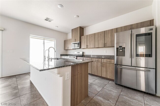 Building Photo - 3803 Berenices Ave