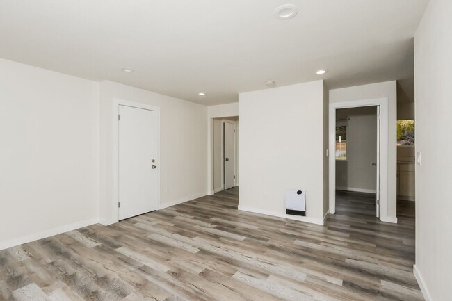 Building Photo - 7151-7153 Fauntleroy Wy SW