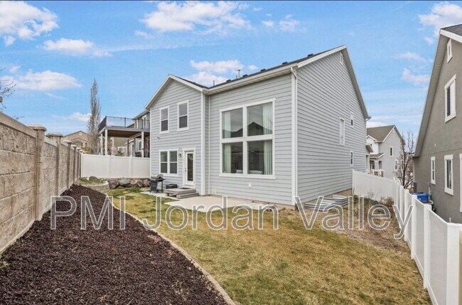 Building Photo - 4887 W White Pearl Ct