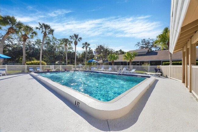 Building Photo - 4949 Village Garden Dr