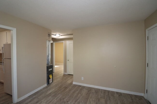 Building Photo - Spacious Home for rent!