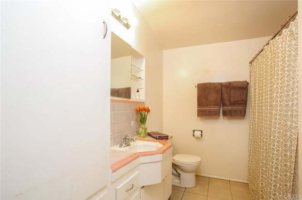 Building Photo - 5125 McClintock Ave