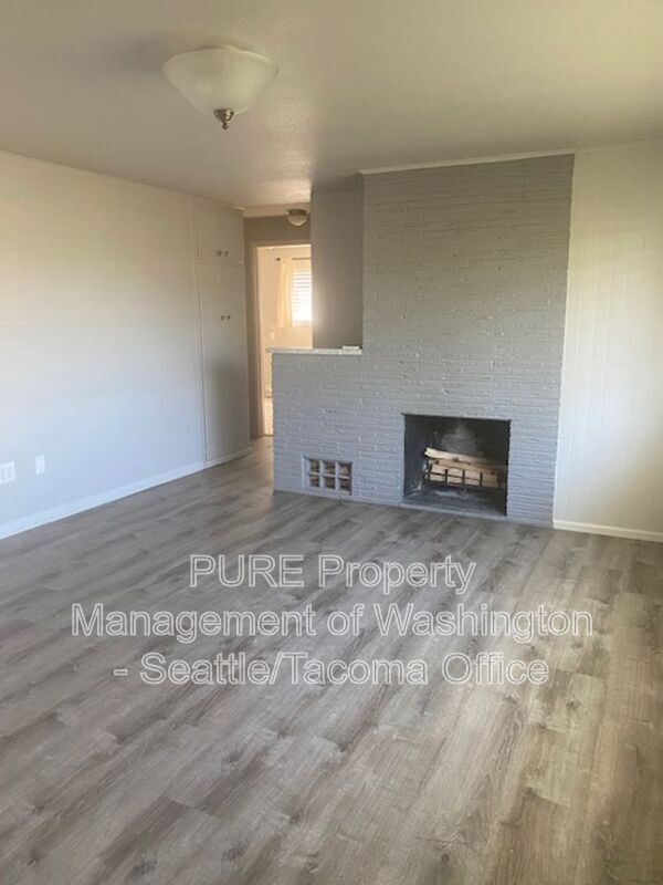 Building Photo - 1422 116th St S