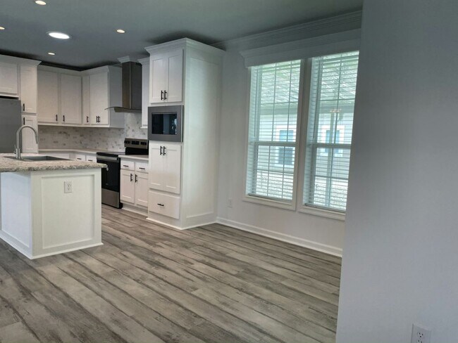 Building Photo - 3069 SW 108th St