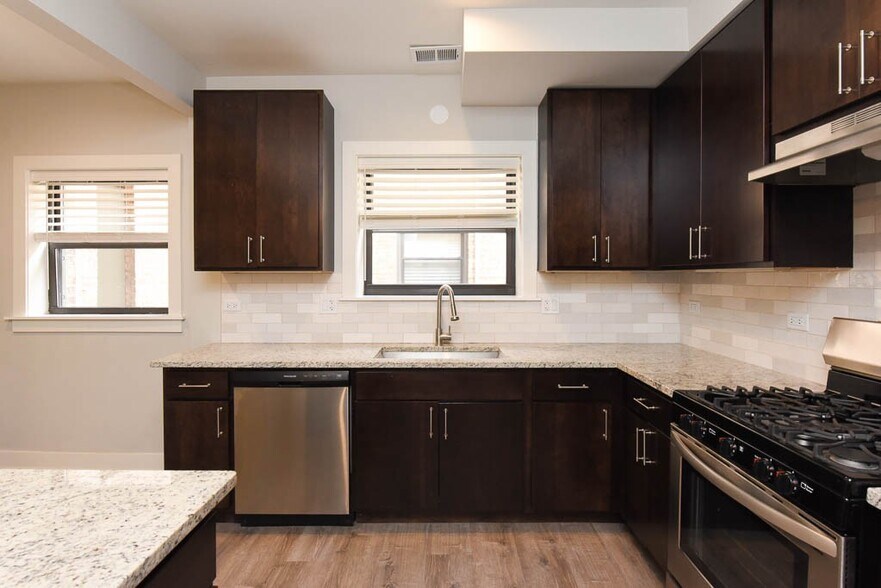 Building Photo - 1148 Maple Ave