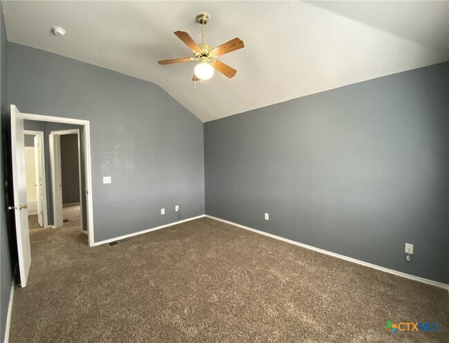 Building Photo - 4102 Nadine Dr